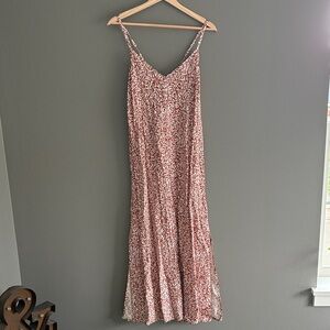 Elegant Red Patterned Women's Dress